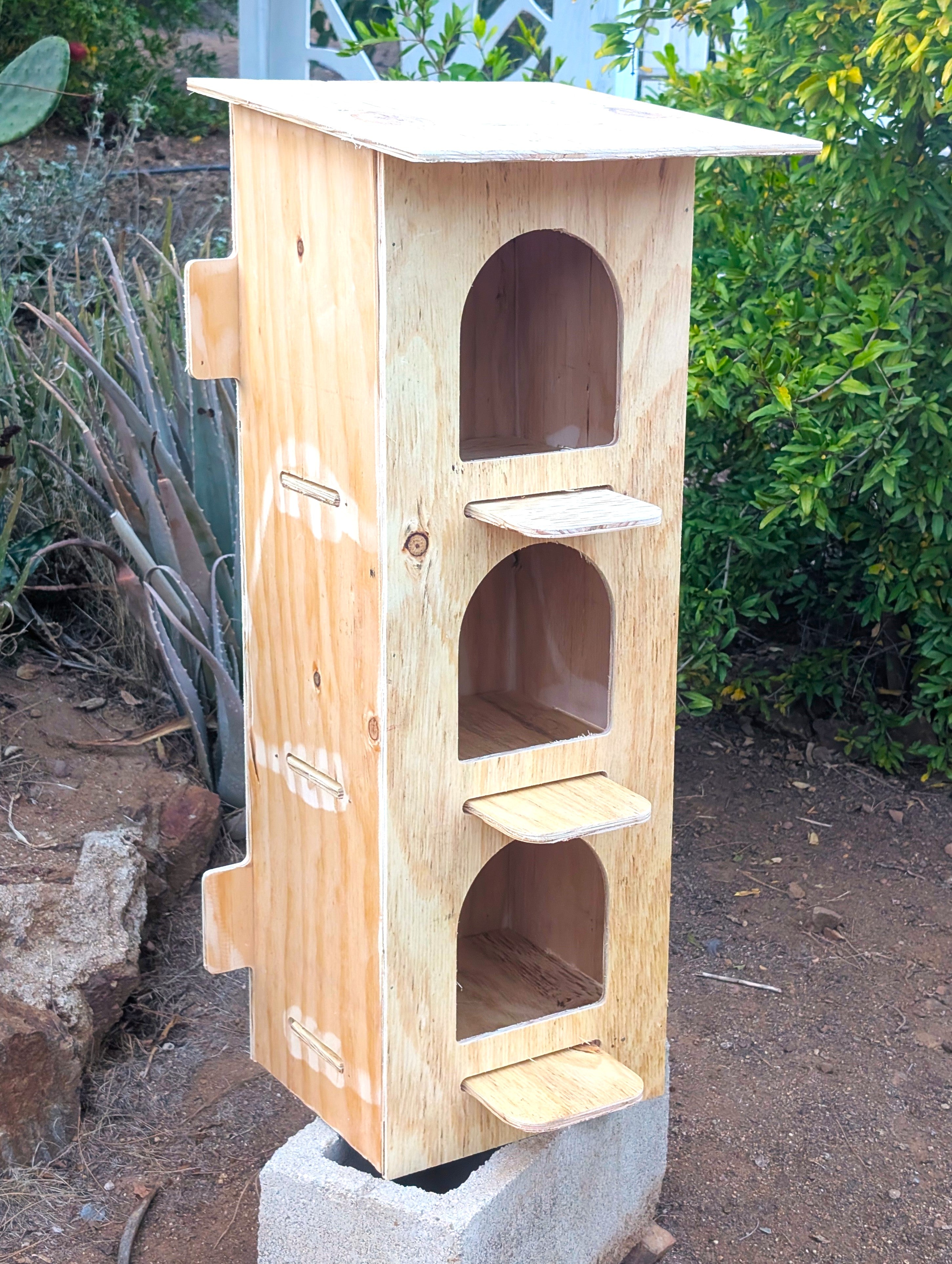 3-Hole Vertical Pigeon Nesting Box Kit